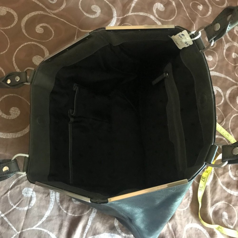 Kenneth Cole Foldable Leather Tote - Picture 3 of 6